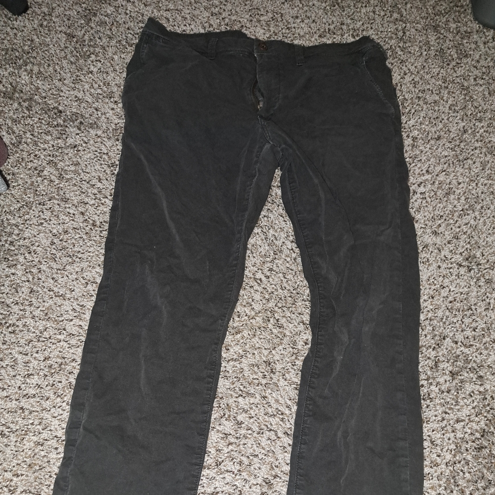 American eagle chinos 32x30
